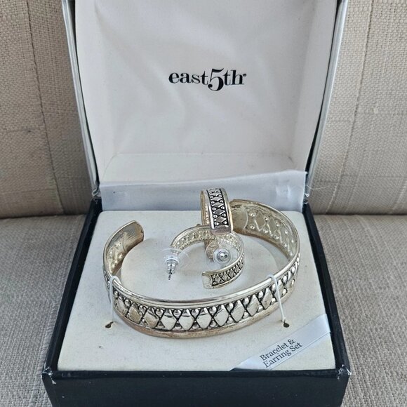 East 5th Ladies Bracelet & Earrings Set Silver Tone Fashion Jewelry New in a box - Picture 8 of 12